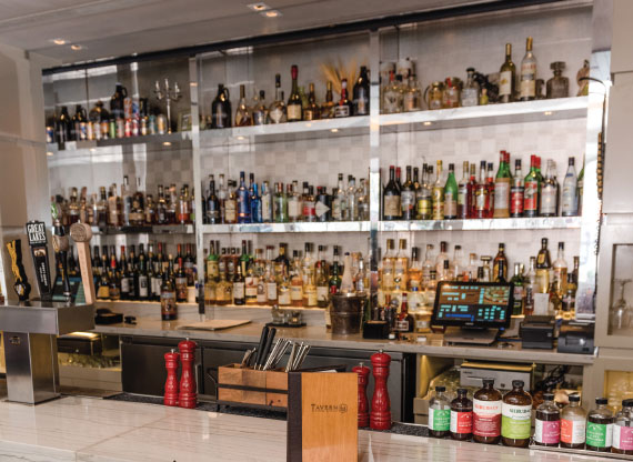 Tavern 64, best bars in virginia, hotel bars