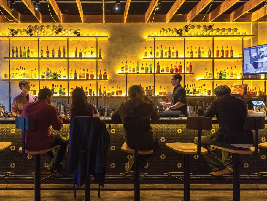 The cozy, cool scene at b side (Photo by Rey Lopez)